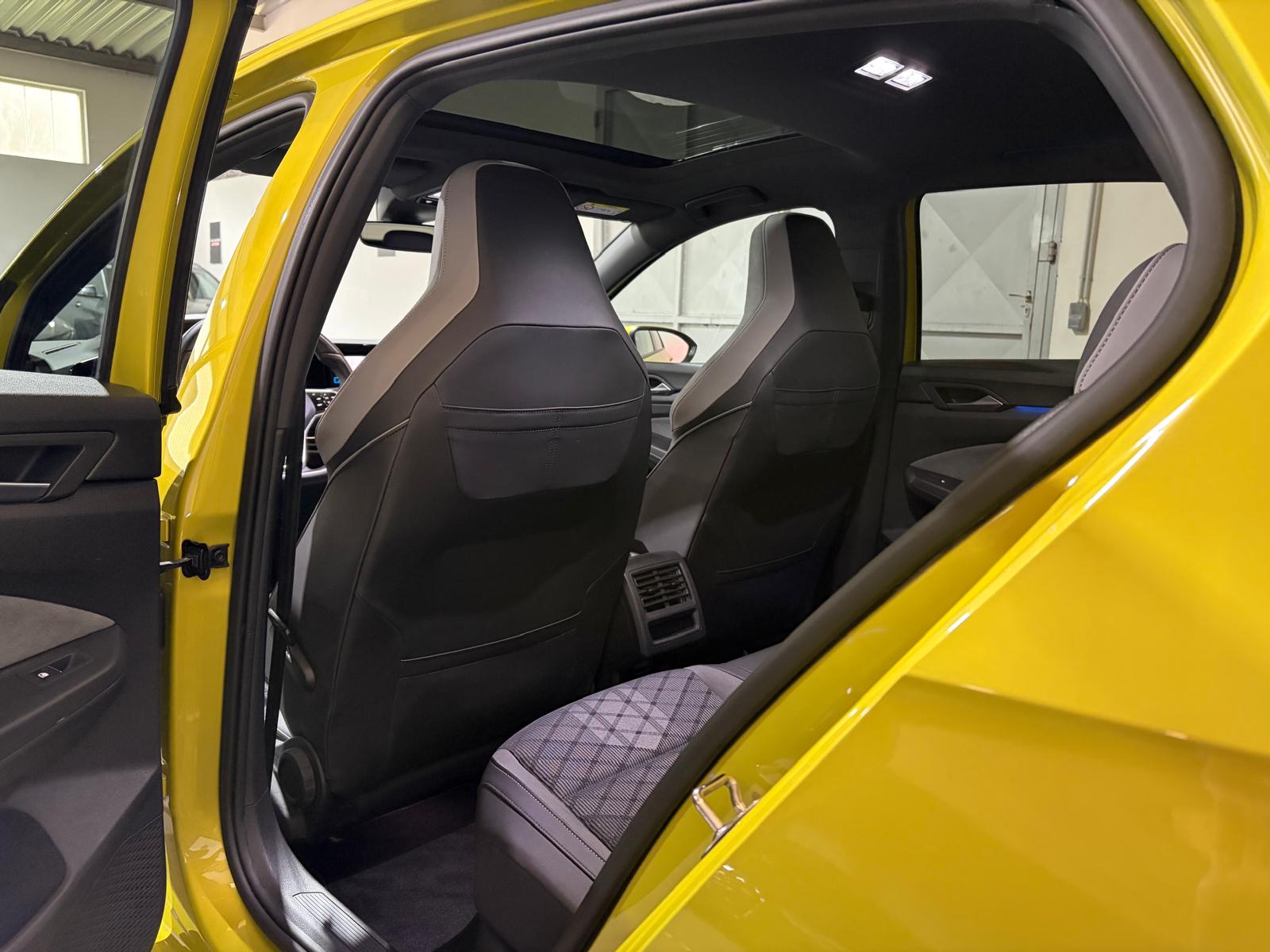 fullVW Golf VIII 2.0TDI R-LINE 2021
