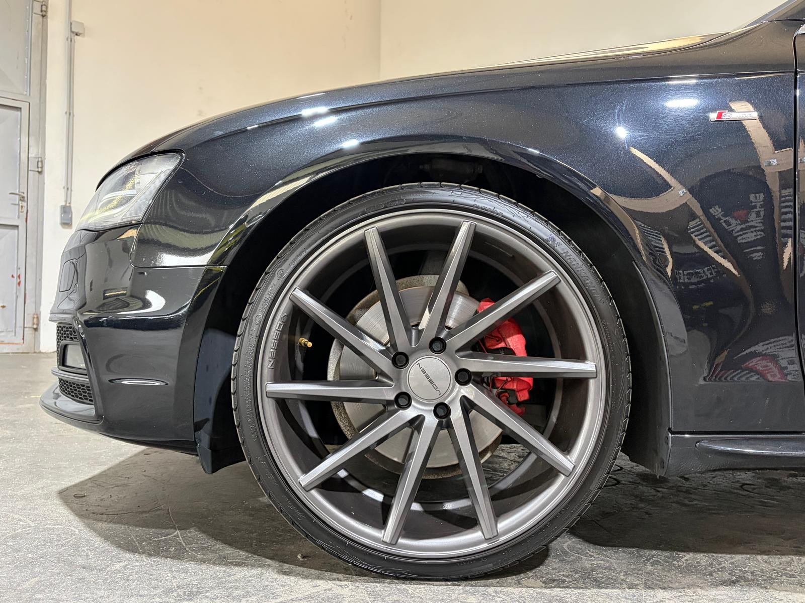 fullAUDI A4 AV 2.0TDI Autom. B8 FACELIFT