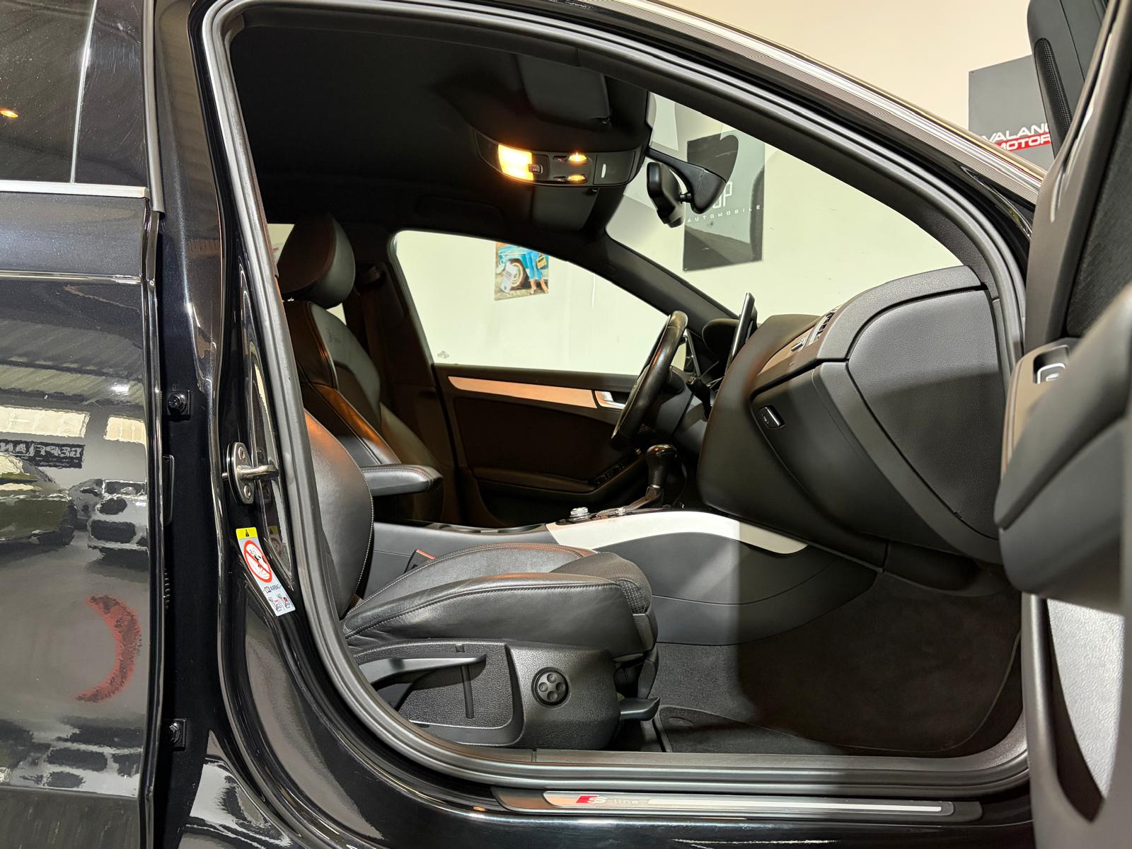 fullAUDI A4 AV 2.0TDI Autom. B8 FACELIFT